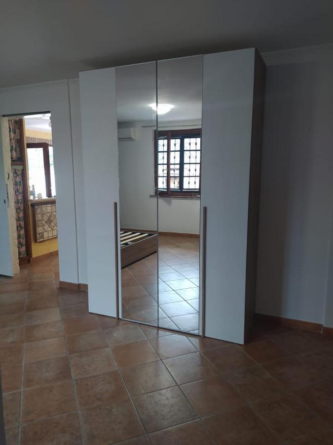 Fiumicino Centre Apartment ภายนอก รูปภาพ